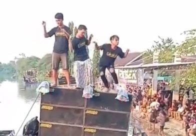 Nyadran Dewi Sekar Dadu, Tradisi Warga Pesisir Sidoarjo Makin Semarak, Sewa Sound System Rp 30 Juta Per Rombongan