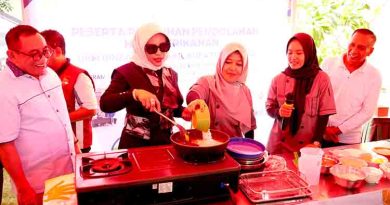 Wabup Mimik Idaya Ajak Emak-emak Bersemangat Ikuti Pelatihan Olahan Ikan Lele