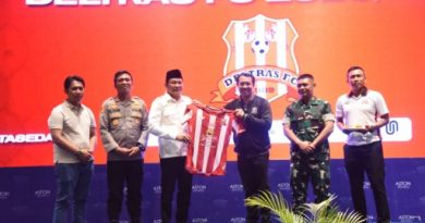 Bupati Sidoarjo Dukung Launching Squad Deltras FC