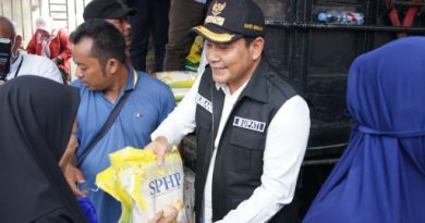 Pemkab Sidoarjo Gelar Operasi Pasar, Jual Beras SPHP 5 Kilo 55 Ribu