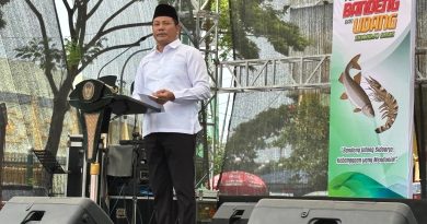 Bupati Sidoarjo Tutup Festival Bandeng dan Udang 2025, Dorong UMKM Perikanan Mendunia