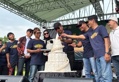 Sedengan Mijen Gelar Sedekah Tumpeng Tempe Raksasa, Meriahkan Harjasda ke-167 Sidoarjo