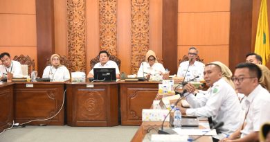 Bupati Minta Kecamatan dan Dinas PUBMSDA Sidoarjo Simultan Garap Perbaiki Jalan