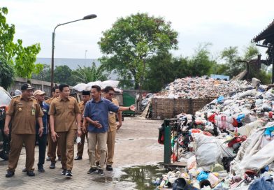 TPST Desa Sedatigede Mampu Mandiri, Bupati Sidoarjo H. Subandi Dorong Penguatan Ekonomi Warga TPST Desa Sedatigede Mampu Mandiri, Bupati Sidoarjo H. Subandi Dorong Penguatan Ekonomi Warga