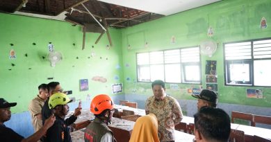 Sidak SDN 1 Sidokepung, Bupati Siapkan Opsi Bangun Gedung 2 Lantai