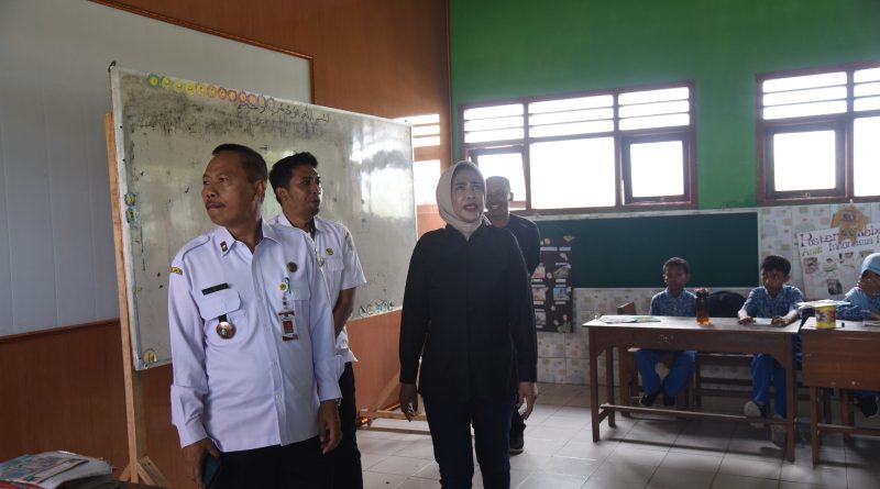 Wabup Sidoarjo Upayakan Segera Revitalisasi SDN Putat Tanggulangin Sidoarjo