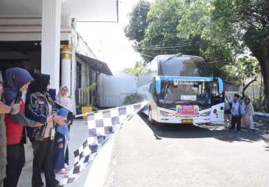 Rombongan Pertama Calon Jamaah Haji dari Sidoarjo Diberangkatkan
