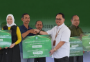 Dishut Jatim Serahkan Bantuan Alat Ekonomi Produktif Pada Masyarakat Kelompok Tani Hutan di Tuban Dishut Jatim Serahkan Bantuan Alat Ekonomi Produktif Pada Masyarakat Kelompok Tani Hutan di Tuban