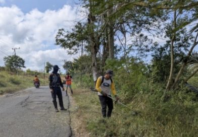 Sinergi Penataan Lingkungan Kerja Bakti UPT PJJ Campurdarat Kenyamanan Bagi Masyarakat