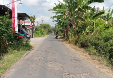 Tingkatkan Infrastruktur Desa, Pemkab Tulungagung Bangun Jalan Desa Waung