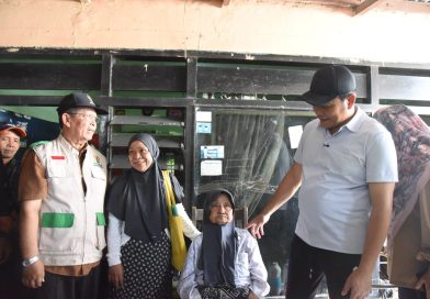 Bupati Minta Baznas Sidoarjo Segera Perbaiki Rumah Empat Warga Desa Pabean Bupati Minta Baznas Sidoarjo Segera Perbaiki Rumah Empat Warga Desa Pabean