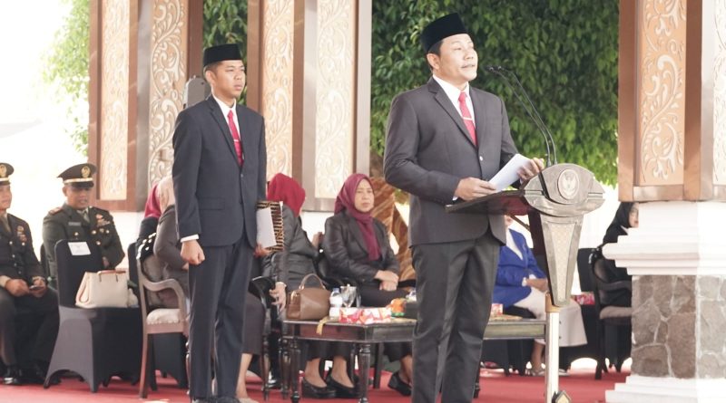 Hari Lahir Pancasila 2026, Bupati Subandi: Pancasila Harus Menjadi Ideologi yang Hidup di Tengah Masyarakat Hari Lahir Pancasila 2026, Bupati Subandi: Pancasila Harus Menjadi Ideologi yang Hidup di Tengah Masyarakat