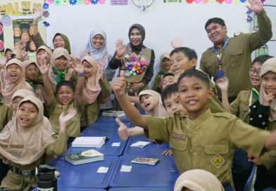 Tertarik Kepemimpinan Perempuan, SD Muhammadiyah 3 Ikrom Taman Undang Podcast Wabup Sidoarjo