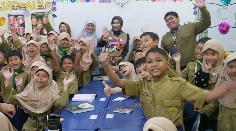 Tertarik Kepemimpinan Perempuan, SD Muhammadiyah 3 Ikrom Taman Undang Podcast Wabup Sidoarjo
