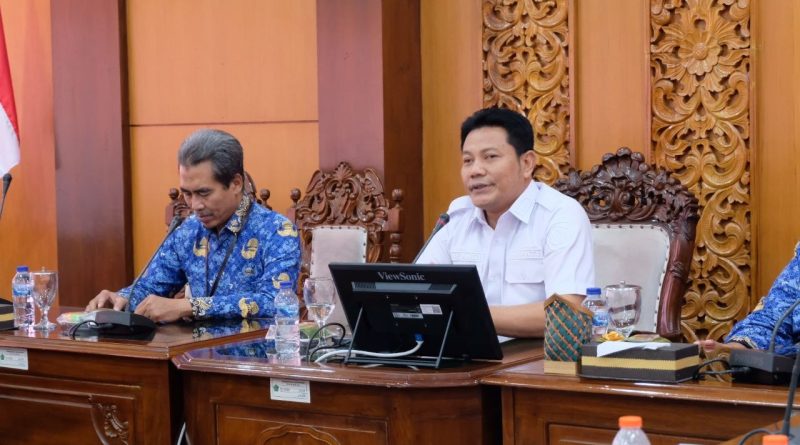 Bupati Subandi Konsolidasikan Kades dan BPD demi Sukseskan Program KDMP Presiden Prabowo