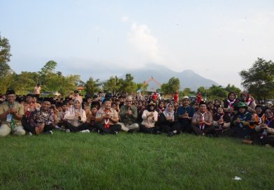 Wakil Bupati Sidoarjo Buka 1.000 Yatim Camp, Tekankan Pentingnya Pembentukan Karakter dan Kemandirian Anak Wakil Bupati Sidoarjo Buka 1.000 Yatim Camp, Tekankan Pentingnya Pembentukan Karakter dan Kemandirian Anak