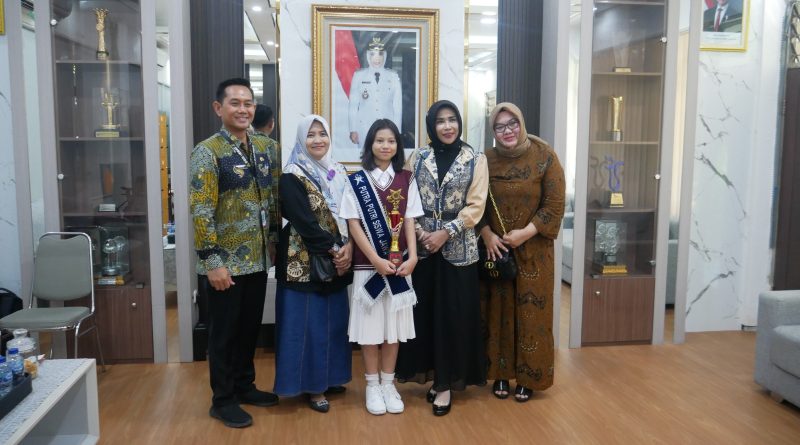 Wabup Sidoarjo Apresiasi Prestasi Kanaya Syakira Pramudya, Putri Berbakat I Jatim yang Angkat Budaya Sidoarjo Lewat Tari Tradisional