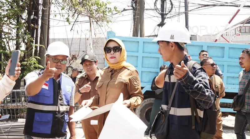 Wabup Mimik Idayana Sidak Perbaikan Rumah Pompa Jati, Perkuat Mitigasi Banjir
