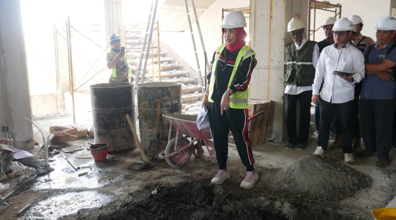 Sidak RSUD Sedati, Wabup Mimik Idayana Pastikan Progres Pembangunan Lampaui Target