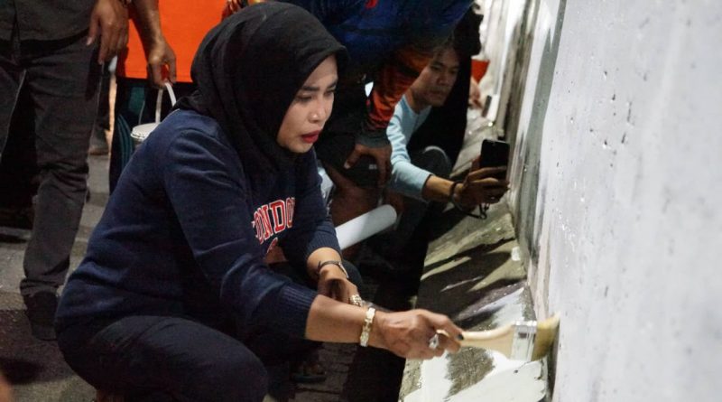 Percantik Flyover Candi, Wabup Mimik Idayana Apresiasi Swadaya Warga Realisasikan Penanganan Banjir Sumokali-Tenggulunan Tahun 2027 Percantik Flyover Candi, Wabup Mimik Idayana Apresiasi Swadaya Warga Realisasikan Penanganan Banjir Sumokali-Tenggulunan Tahun 2027