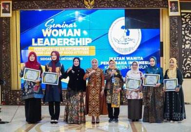 Sriatun Subandi Dorong Perempuan Sidoarjo Berdaya dan Berkarakter