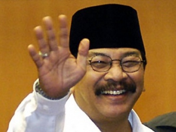Soekarwo Resmi Berhentikan Musyafak Rouf