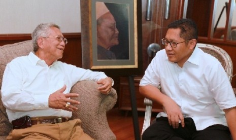 Anas Akan Terbitkan Buku