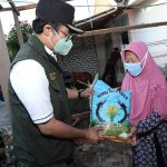 Ra Latif Respon Laporan Cepat , Langsung Serahkan Bantuan secara Door-to-Door