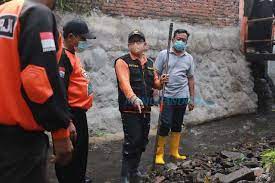 Gerakan Angkat Sampah dan Sedimen, Wali Kota Sutiaji pimpin langsung