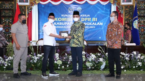 Bupati Bangkalan Ra Latif paparkan soal PI Migas ke Komisi VII DPR RI