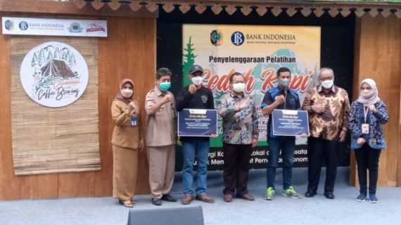 BI Kediri selenggarakan pelatihan pengolahan biji kopi dengan KUB