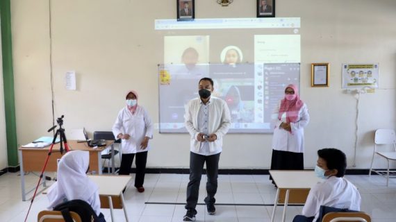 Walikota Surabaya Minta Semua Sekolah Gelar PTM dengan Prokes Ketat