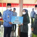 Bupati Bangkalan Ra Latif Umrahkan Dua Peserta Juara 1 MTQ Se Jatim