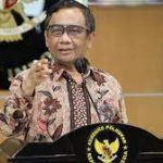Menko Polhukam Mahfud MD ingatkan Gubernur untuk membina reformasi birokrasi di daerah