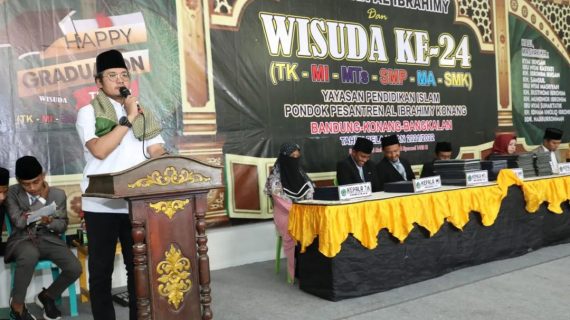 Bupati Abdul Latif : Tantangan Ke Depan Dan  Adaptasi Kemajuan Teknologi  Wisuda Ponpes Al Ibrahimy