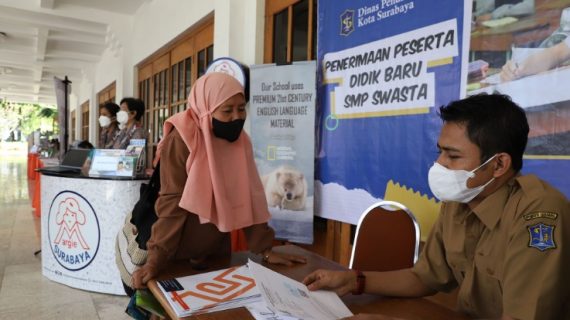 Fasilitasi PPDB secara offline, semua SMP Swasta buka stand di Balai Kota