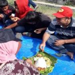 77 tumpeng disajikan warga Purwoasri untuk peringati HUT RI ke-77