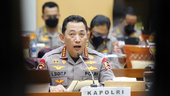 Ferdy Sambo mengundurkan diri dan tetap jalani sidang etik