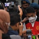 Nota keberatan Chuck Putranto di tolak hakim