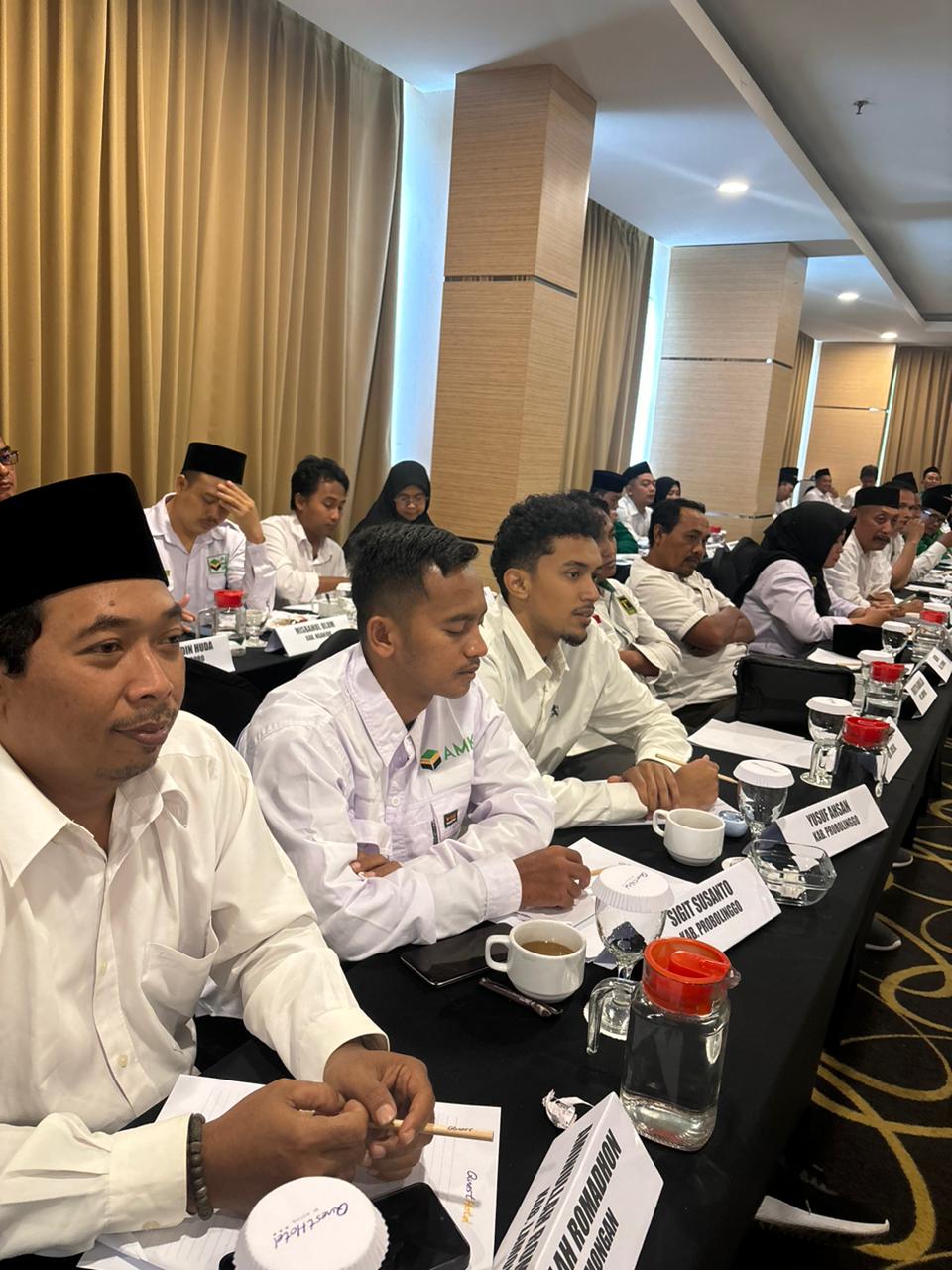 Dpc Kabupaten Probolinggo kirimkan 2 kader muda untuk mengikuti LKKM&TOT. Yang di adakan Oleh DPW PPP JATIM